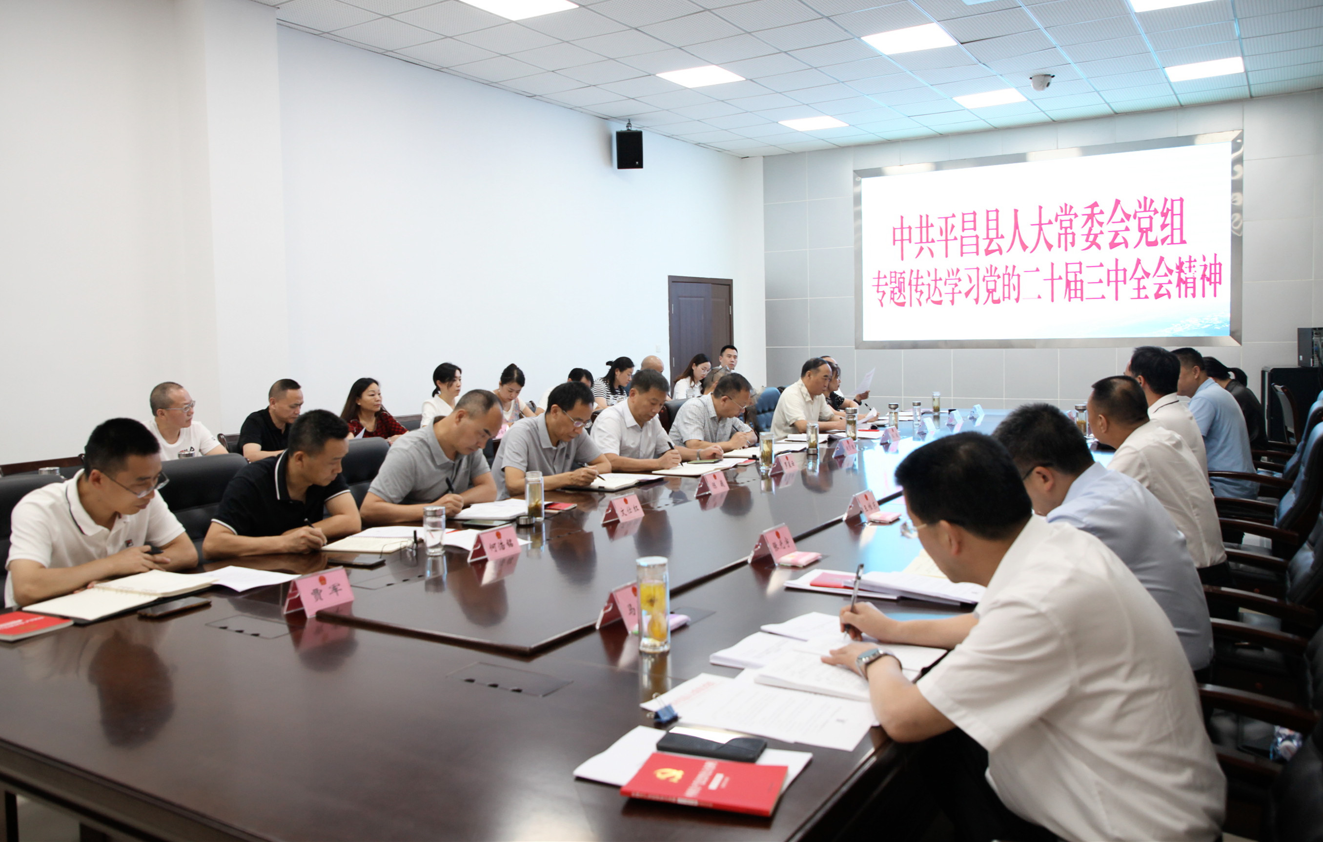 IMG_1329.jpg IMG_1329.jpg